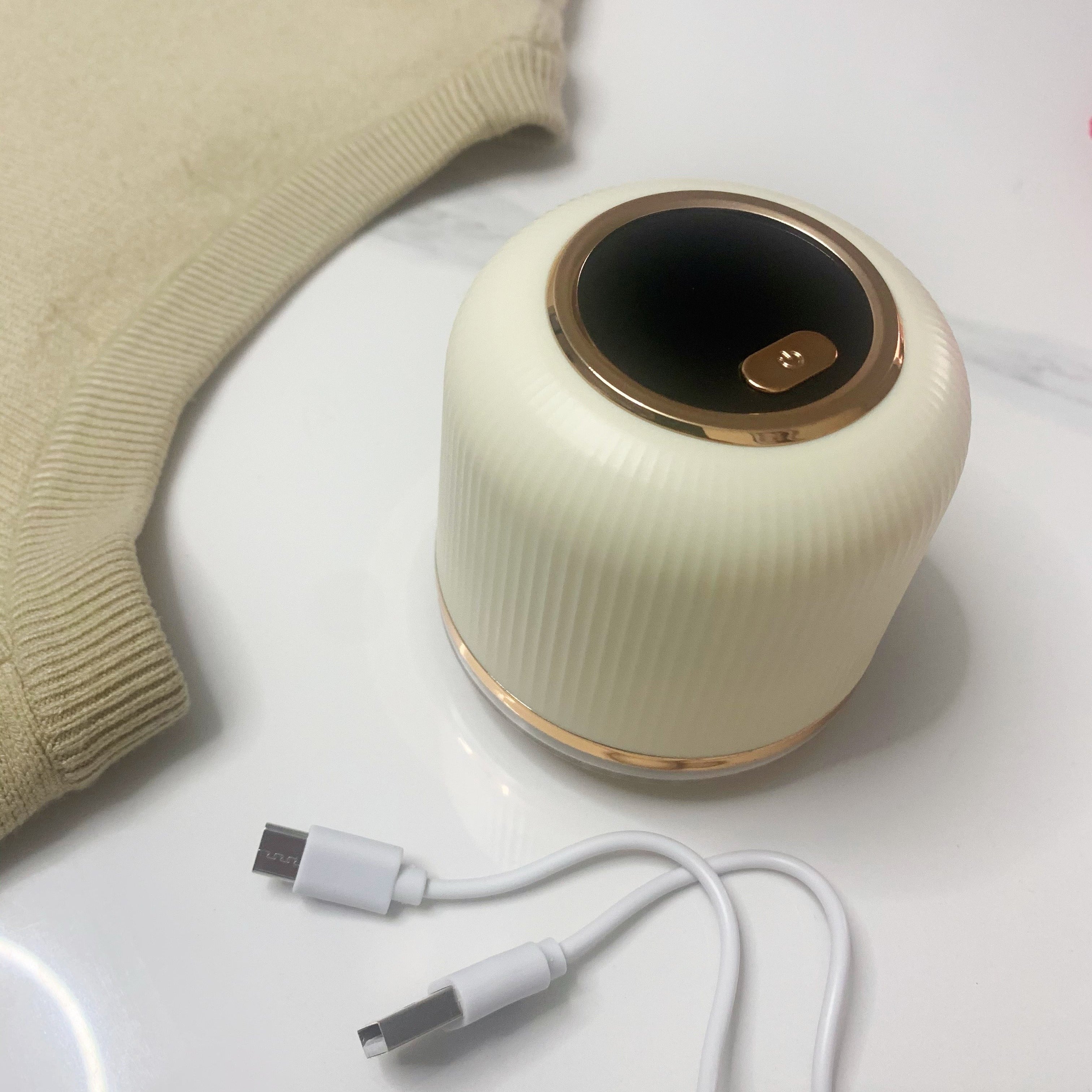 Rechargeable Lint Trimmer image 3